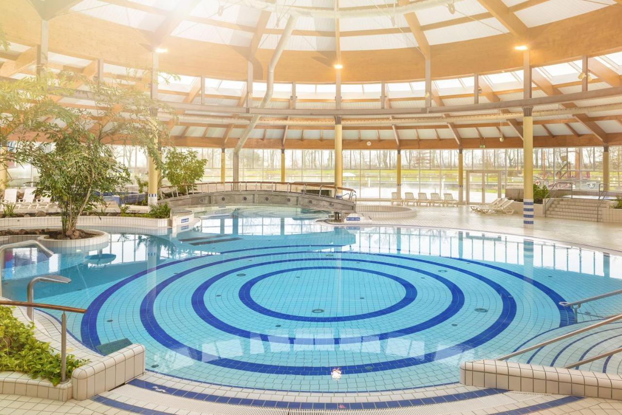 Schicke Fewo Mit Terrasse, Gratis Nutzung Vom Ahoi Erlebnisbad Und Sauna In Sellin - Haus De Niege Wech Fewo 02 ティースゾー エクステリア 写真