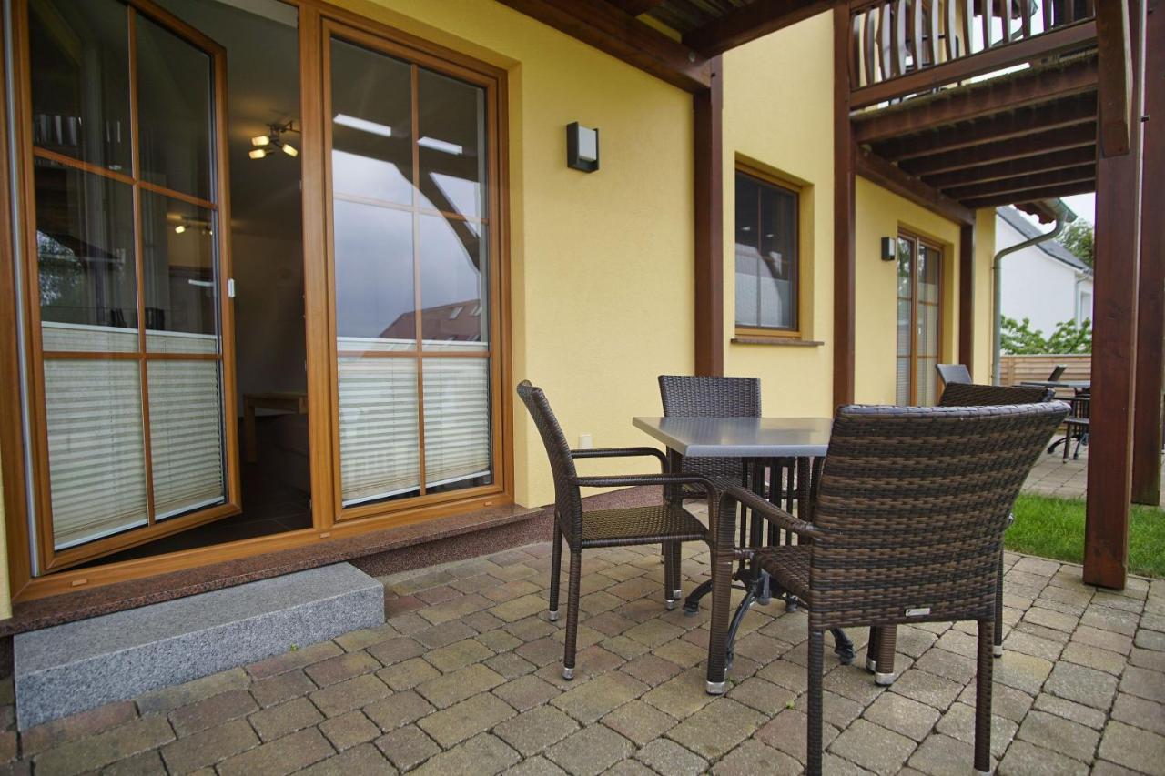 Schicke Fewo Mit Terrasse, Gratis Nutzung Vom Ahoi Erlebnisbad Und Sauna In Sellin - Haus De Niege Wech Fewo 02 ティースゾー エクステリア 写真