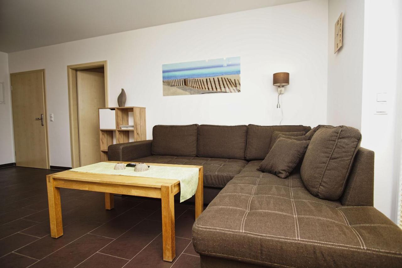 Schicke Fewo Mit Terrasse, Gratis Nutzung Vom Ahoi Erlebnisbad Und Sauna In Sellin - Haus De Niege Wech Fewo 02 ティースゾー エクステリア 写真